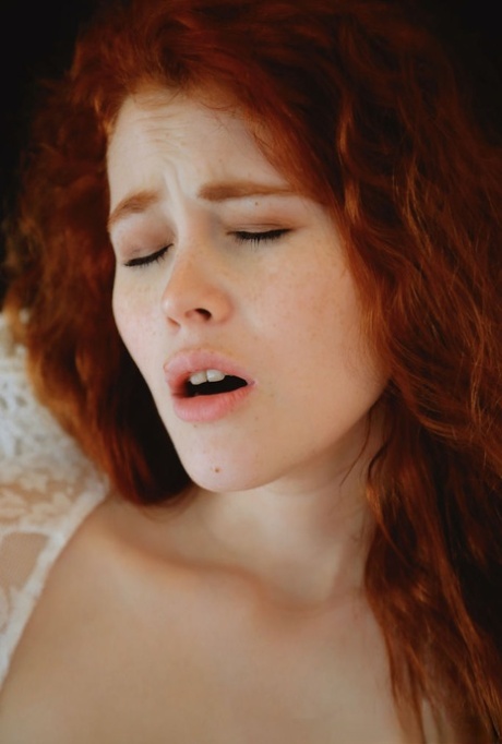 redhead oral beautiful porn pics