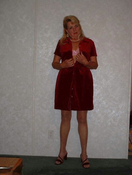 blonde milf office beautiful naked images