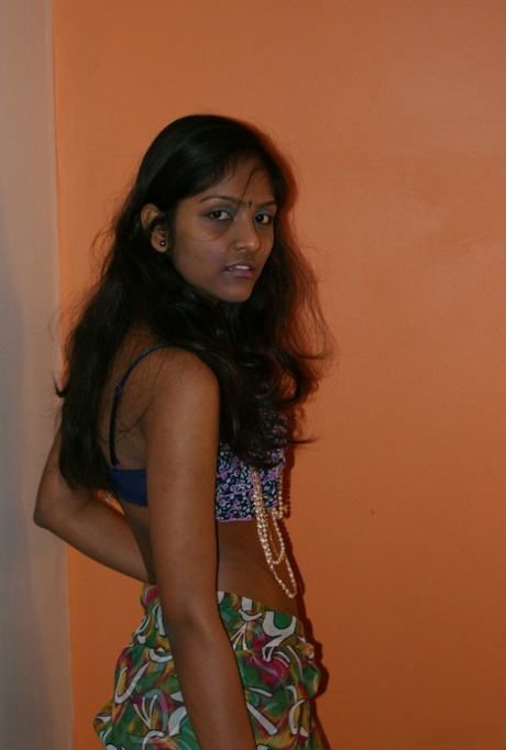 Divya Yogesh pornstar picture