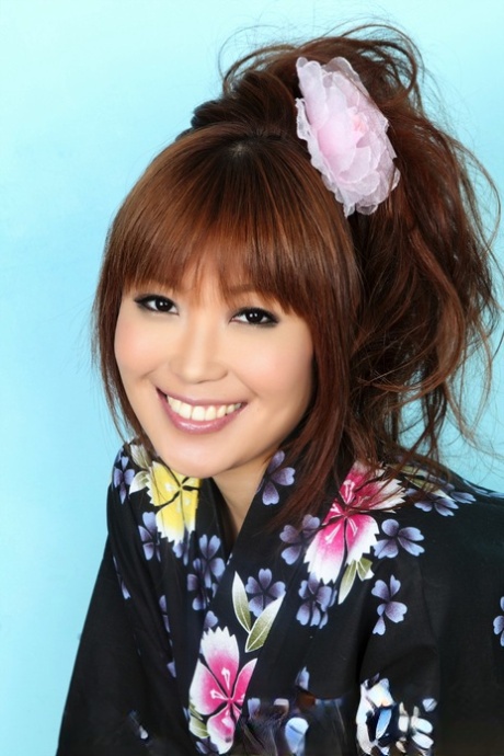 Yuno Hoshi actress picture