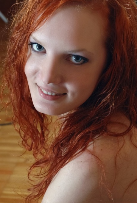 redhead gamer beautiful naked img