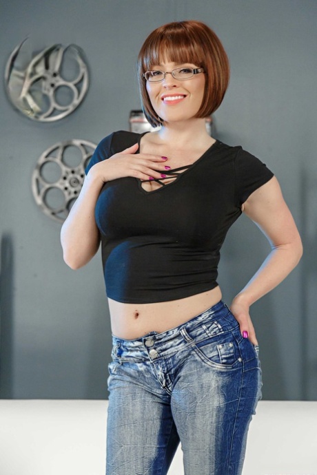 asphyxia redhead belt beautiful xxx photo