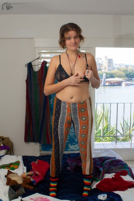 short hair lesbian feet erotic photo
