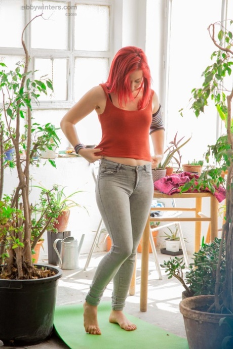 slender redhead free porn archive