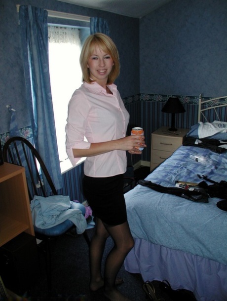 milf big group blonde nudist adult image