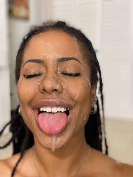 Kira Noir pornstar sex archive