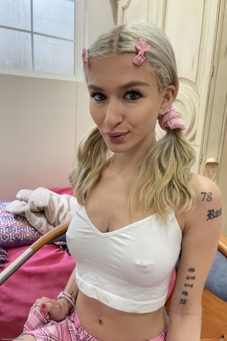 Emma Rosie beautiful pornstar pic