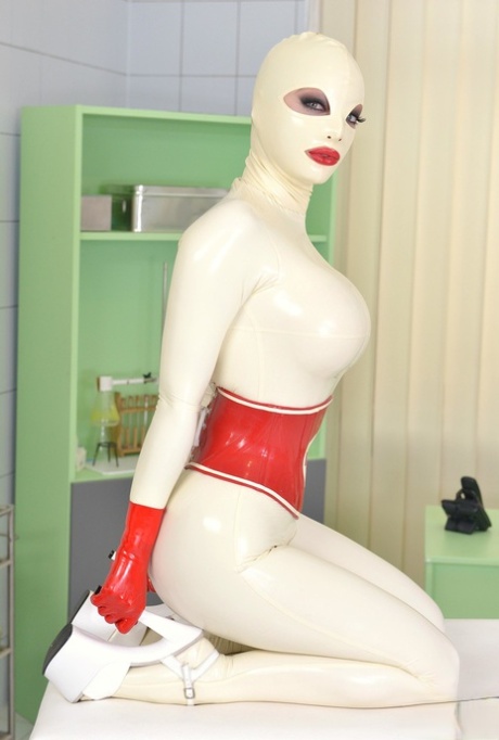 Latex Lucy star porn pic